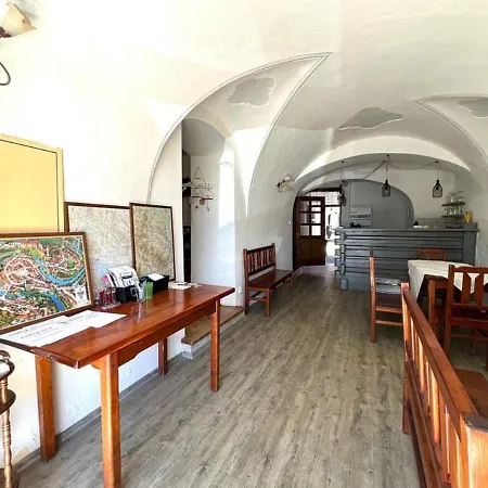 Na Rynku Chvalsiny 18 *